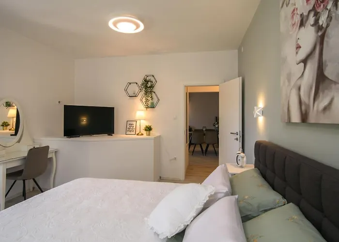 Апартаменты Luxury Hajdi Трогир