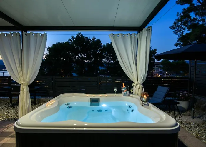 Апартаменты Luxury Hajdi Трогир