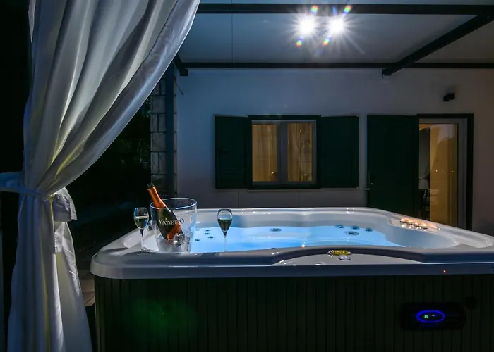 Апартаменты Luxury Hajdi *