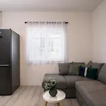 아파트 Luxury Hajdi