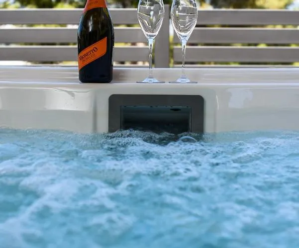 Luxury Hajdi * Τρογκίρ